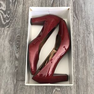 Etienne Aigner Pumps